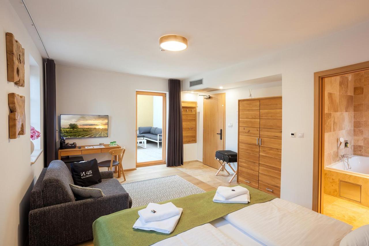 Resort Valtberg Валтис Екстериор снимка