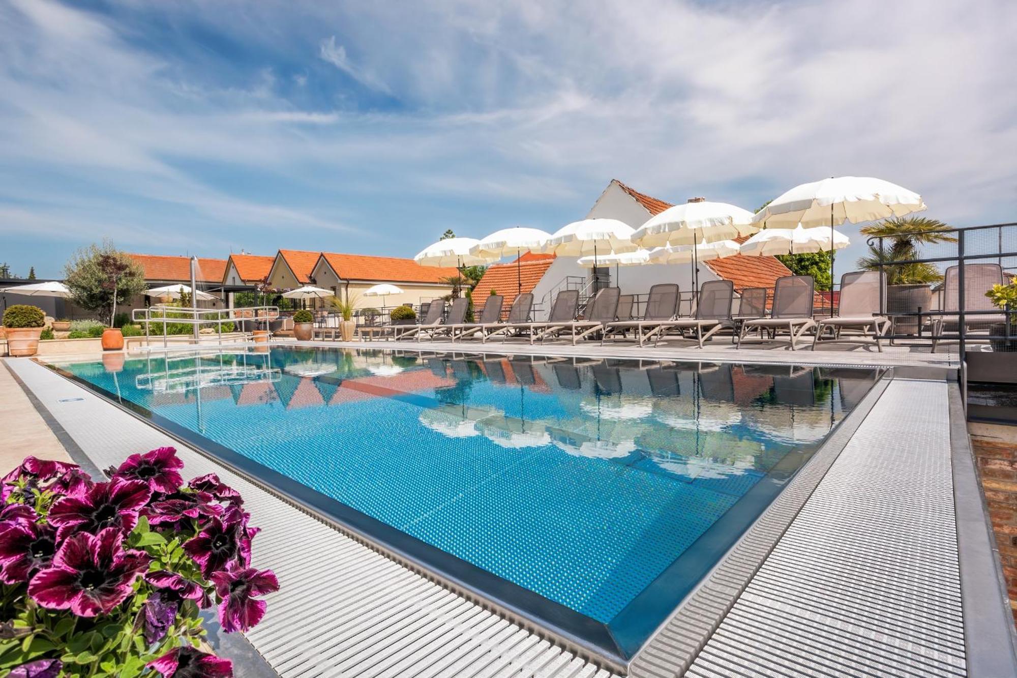 Resort Valtberg Валтис Екстериор снимка